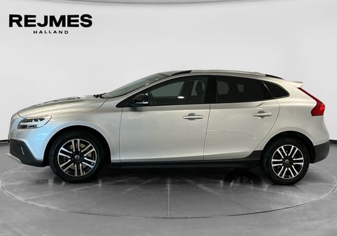 Volvo V40 Cross Country, 2018
