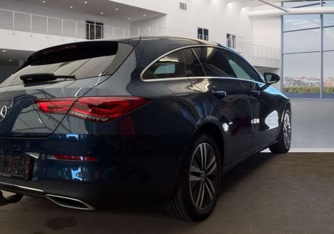 Mercedes-Benz CLA 250, 2022