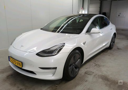 Tesla Model 3, 2019