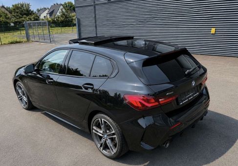 BMW 120, 2023