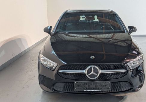 Mercedes-Benz A 180, 2022