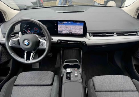 BMW 220, 2023 3