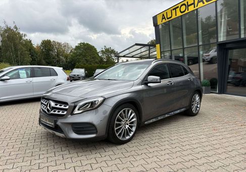 Mercedes-Benz GLA 250, 2019 3
