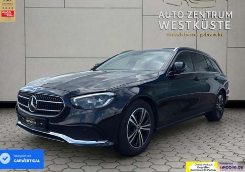 Mercedes-Benz E 200, 2023 3