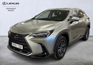 Lexus NX, 2025