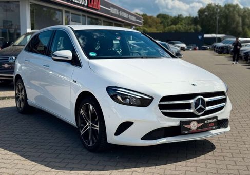 Mercedes-Benz B 250, 2021