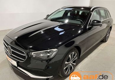 Mercedes-Benz E 300, 2022