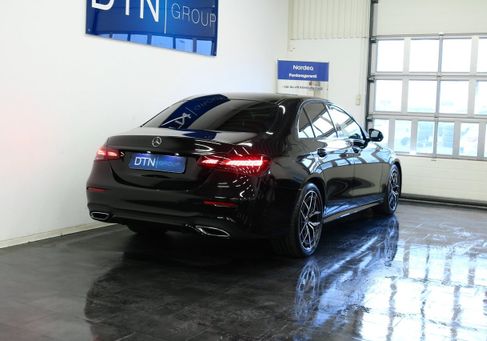 Mercedes-Benz E 220, 2023 3