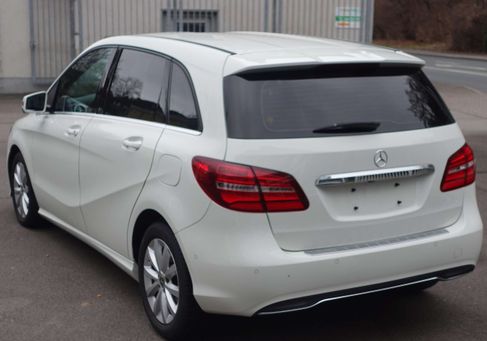 Mercedes-Benz B 180, 2017