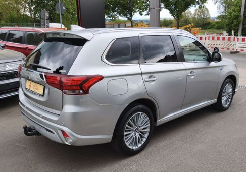 Mitsubishi Outlander, 2019