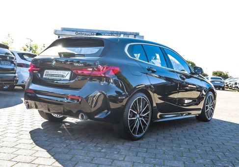BMW 120, 2023 2