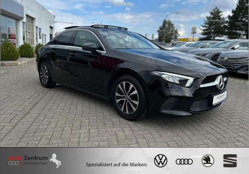 Mercedes-Benz A 200, 2022