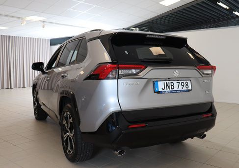 Suzuki Across, 2023