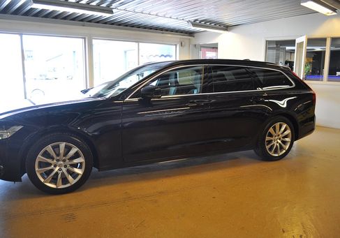 Volvo V90, 2022
