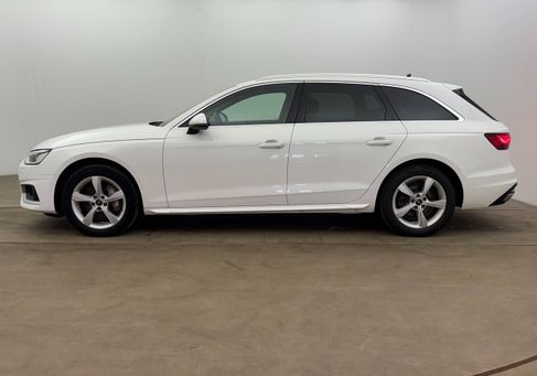 Audi A4, 2022