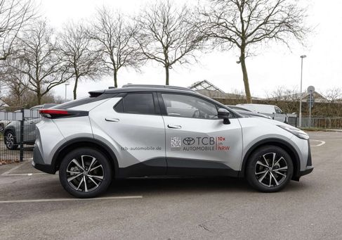 Toyota C-HR, 2025