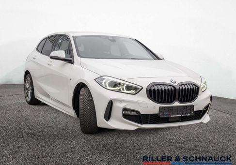 BMW 118, 2023
