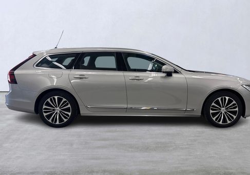 Volvo V90, 2025