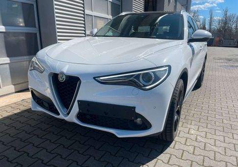 Alfa Romeo Stelvio, 2018