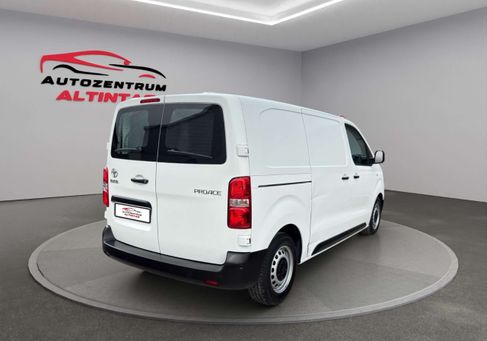 Toyota Proace, 2022 3