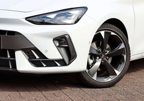 Cupra Leon, 2025