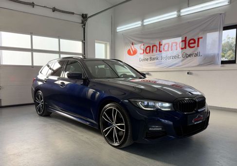 BMW 330, 2021 3