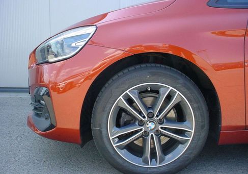 BMW 216, 2019
