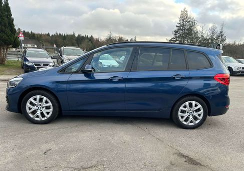 BMW 220, 2021 3