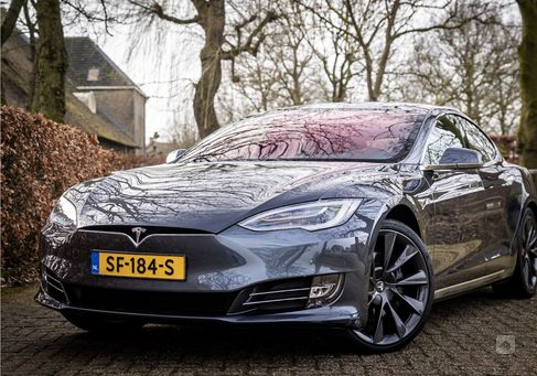 Tesla Model S, 2018