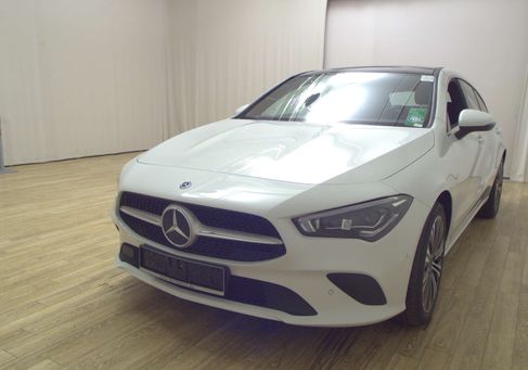 Mercedes-Benz CLA 180, 2021