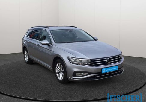 Volkswagen Passat, 2022