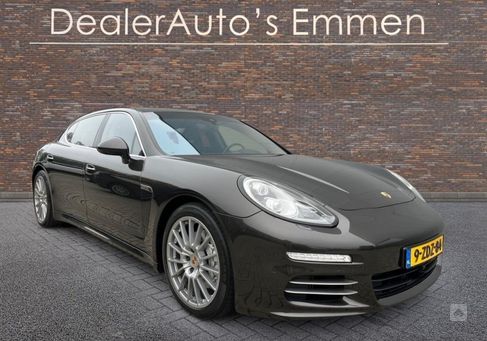 Porsche Panamera, 2015