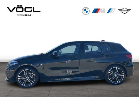 BMW 118, 2023