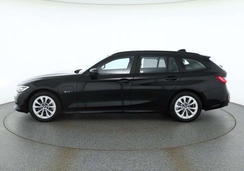 BMW 320, 2021 2