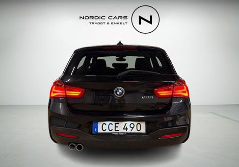 BMW 120, 2019