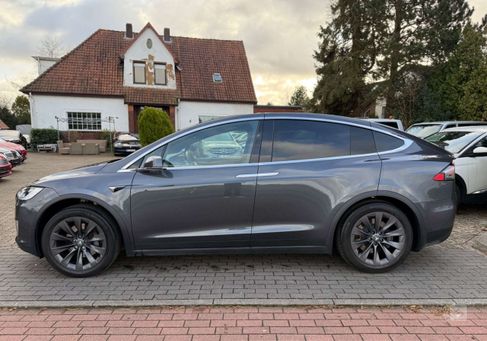 Tesla Model X, 2018