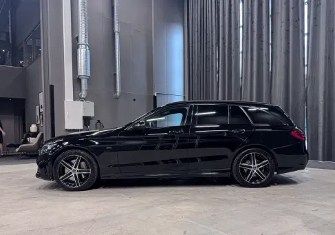 Mercedes-Benz C 300, 2020 3
