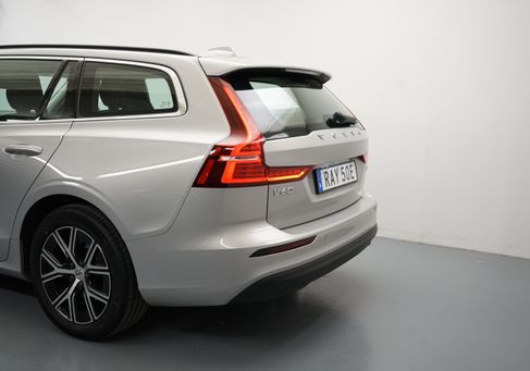 Volvo V60, 2024 3
