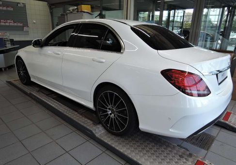 Mercedes-Benz C 300, 2020 2