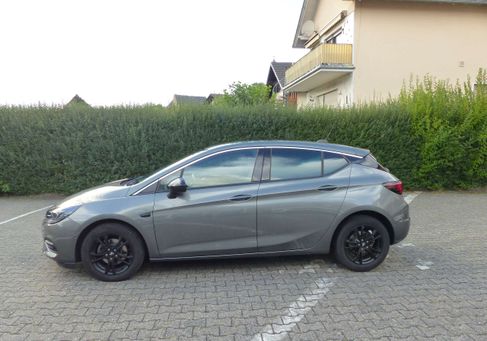 Opel Astra, 2021