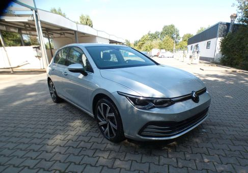 Volkswagen Golf, 2021 3