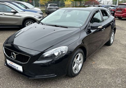 Volvo V40, 2018