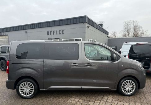 Peugeot Traveller, 2022