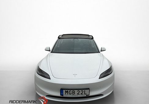 Tesla Model 3, 2025 2