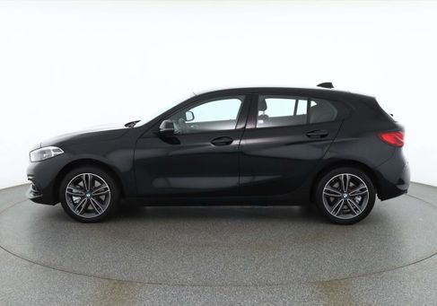 BMW 120, 2023 2