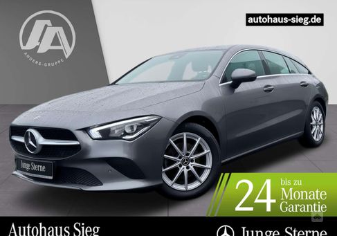 Mercedes-Benz CLA 200, 2022