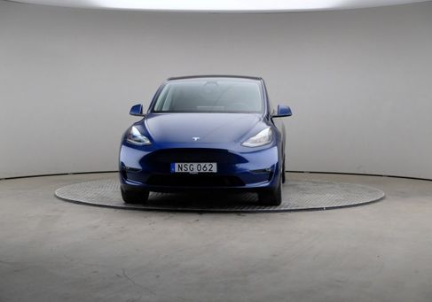 Tesla Model Y, 2023 3