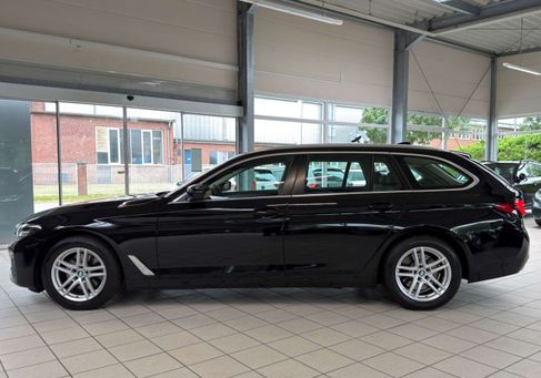 BMW 520, 2022 3