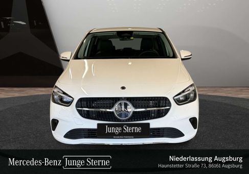 Mercedes-Benz B 180, 2026