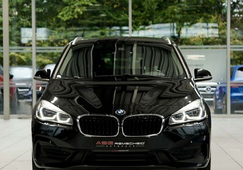 BMW 225, 2020